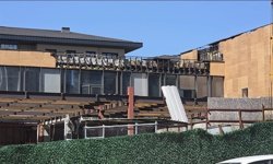 Küçükçekmece'de okul inşaatında yangın paniği