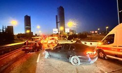 Maltepe'de dört aracın karıştığı zincirleme kaza: 1'i ağır 4 yaralı