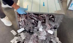 Mersin'de 111 bin sentetik ecza ele geçirildi; 2 tutuklama