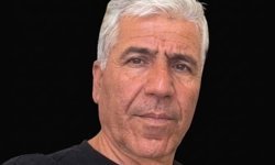 Mersin'de 3 katlı binanın çatısından düşen işçi öldü