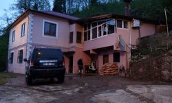 Misafirliğe gitti, heyelandan kurtuldu