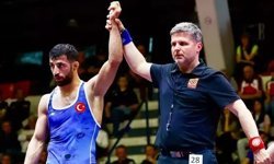 Murat Fırat'tan gümüş madalya