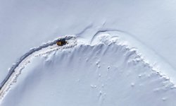 Muş'ta nisan ayı ortasında karla mücadele