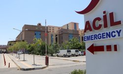 Okulun bahçesine yıldırım düştü; 2 çocuk öldü