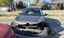 Otomobilin, başka bir araca çarpıp taklalar attığı kaza kamerada: 2'si çocuk, 5 yaralı