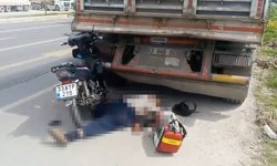 Park halindeki kamyona çarpan motosikletin 80 yaşındaki sürücüsü öldü