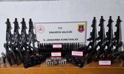 Sakarya'da silah kaçakçılığı operasyonu: 27 tüfek ele geçirildi