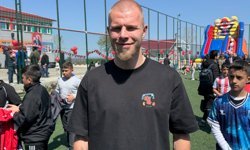 Samsunsporlu futbolcular, 23 Nisan Ulusal Egemenlik ve Çocuk Bayramı için çocuklarla buluştu