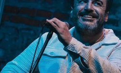 Şarkıcı Rıza Tamer, son yolculuğuna gitarıyla uğurlandı