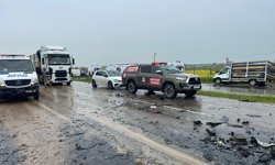 Siirt'te koyun yüklü kamyonet ile otomobil çarpıştı: 2 ölü, 3 yaralı