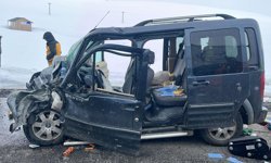 Sisli yolda hatalı sollama kazası araç kamerasında