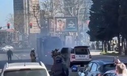 Şişli'de cipin lastikleri alev alev yandı; trafik kilitlendi