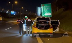 Sultanbeyli TEM Otoyolu'nda taksinin çarptığı yaya hayatını kaybetti