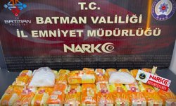 TIR'ın taşıdığı cipin tabanında 24,6 kilo uyuşturucu ele geçirildi