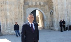 Turistler, Türk dizilerinden etkilenip Sultanhanı'na geliyor