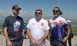 Türkiye Yamaç Paraşütü Hedef Yarışması Gaziantep 2026 başladı