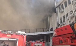 Ümraniye'de iş yerinde yangın-1