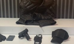 Ümraniye'de silahla tehdit ettiği kişilerin otomobilini gasbetti