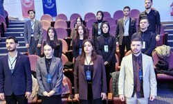 Üniversitelilerin simülasyonu TBMM'yi aratmadı