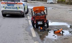 Vinçle çarpışan 3 tekerlekli motosikletin sürücüsü öldü