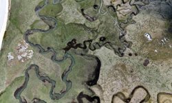 Yaylada süzülerek suyla dolan mendereslerin güzelliği