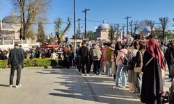 Yerebatan Sarnıcı Türk ziyaretçilere 1 TL oldu; yoğunluk oluştu