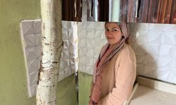 Yüksekova'da yıldırım düşen evin duvarı boydan boya yarıldı