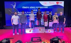 Yunusemre Belediyespor'un güreşçisi Beytullah'tan bronz madalya