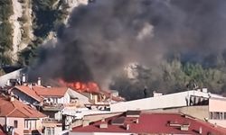 5 katlı binanın çatısı yandı