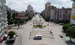 Adana'da bayram sessizliği; cadde ve sokaklar boş kaldı