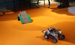Akran eğitimiyle kurulan lise robotik takımı, Dünya Şampiyonası'nda