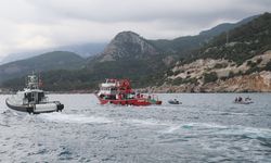Antalya'da deniz dibinden 500 metre uzunluğunda hayalet ağ çıkarıldı