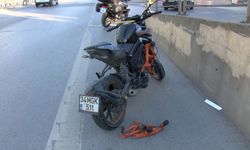 Ataşehir'de bariyere çarpan motosikletli yaralandı
