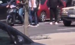 Ataşehir'de tekmeli yumruklu yol verme kavgası kamerada