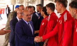 Ayvalıkgücü'ne final öncesi moral ziyareti