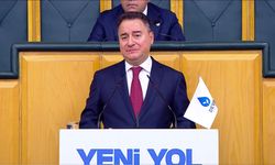 Babacan: Siyasette kalite çok düştü