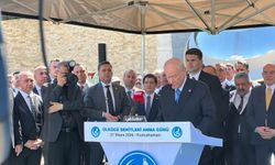 Bahçeli, Ülkücü Şehitler Anıtı'nı ziyaret etti