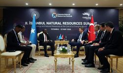 Bakan Alparslan Bayraktar, Somali Petrol ve Maden Kaynakları Bakanı Mohamed ile görüştü