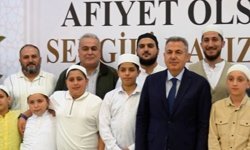 Bakan Çiftçi'den hafız adaylarına yemek jesti