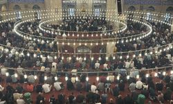 Bakan Güler, bayram namazını Selimiye Camisi'nde kıldı