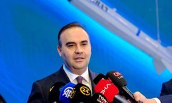 Bakan Kacır: Türkiye insansız savaş uçağından kendi hava füzesini fırlatan ve hedefini vuran ilk ülke oldu