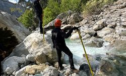 Balık tutarken nehre düştü; arama çalışması başlatıldı