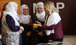 'Barış Anneleri'nden MHP'ye ziyaret / Ek fotoğraflar