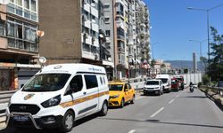 Bariyerlere çarpan motosikletin sürücüsü öldü