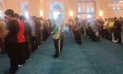 Batman'da, bayram namazında camiler doldu