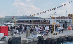 Bayramın ikinci gününde Adalar vapur iskelesinde yoğunluk yaşandı
