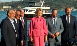 Belçika Kraliçesi Mathilde, Ortaköy'ü ziyaret etti