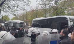 Beşiktaş'ta izinsiz gösteriye polis müdahale etti-1