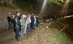 Beytüşşebap'ta dereler taştı; köprüler yıkıldı, araçlar suya kapıldı