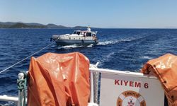 Bodrum'da sürüklenen tekne kurtarıldı